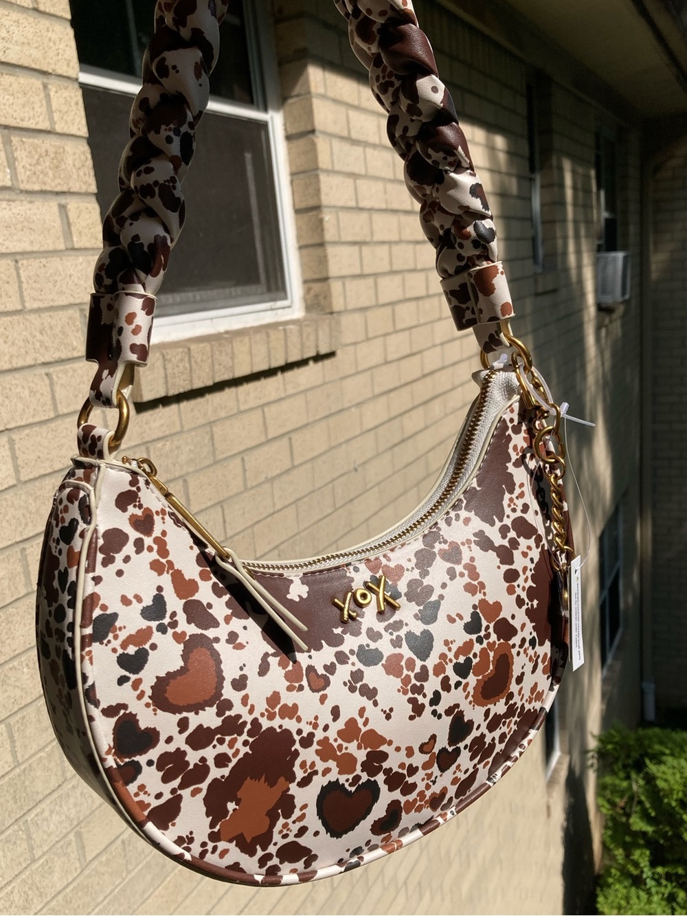 Betsey Johnson Crescent Shoulder Purse Brown White Cow Print Hearts Western - Picture 17 of 17